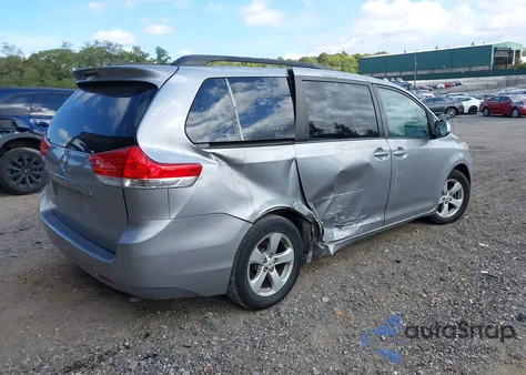 2011 Toyota Sienna Le V6 z USA, uszkodzony, nr VIN 5TDKK3DCXBS037081